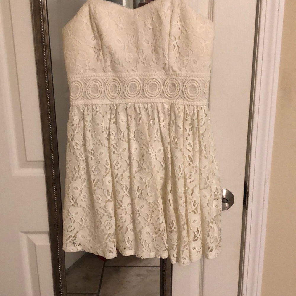 Lace dress